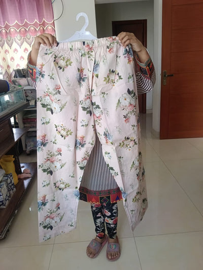 Women’s Pink Floral Printed Lawn 3 Piece Suit with Lawn Dupatta –Casual Wear Dress