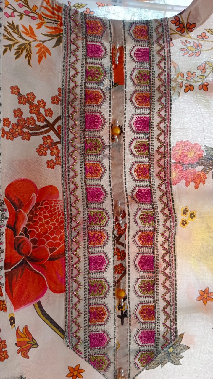 Elegant Peach Floral Embroidered 3 Piece Suit with Farshi Shalwar – Luxury Lawn Dress for Women | AnayasFashion